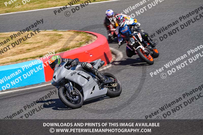 enduro digital images;event digital images;eventdigitalimages;mallory park;mallory park photographs;mallory park trackday;mallory park trackday photographs;no limits trackdays;peter wileman photography;racing digital images;trackday digital images;trackday photos